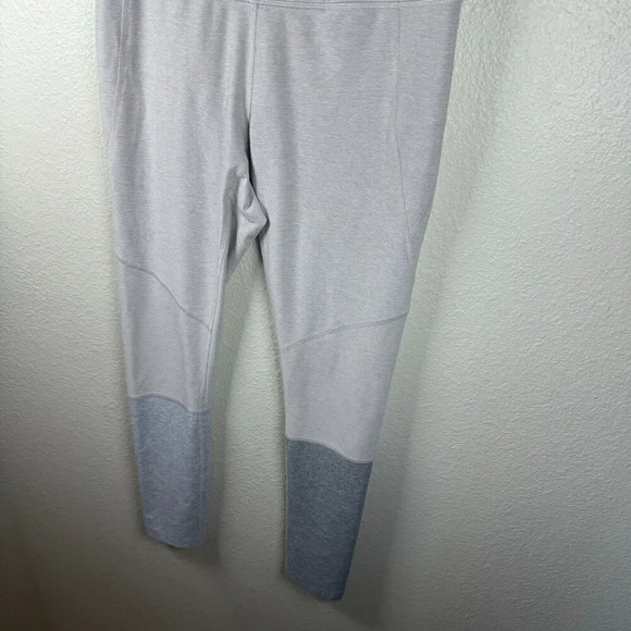 Outdoor Voices OV Grey Dipped 7/8 Athletic Performance Leggings Size Small - Picture 3 of 8